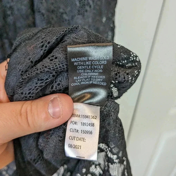 TORRID Black women top Transparent size 2 in GREAT used condition! - Picture 10 of 13